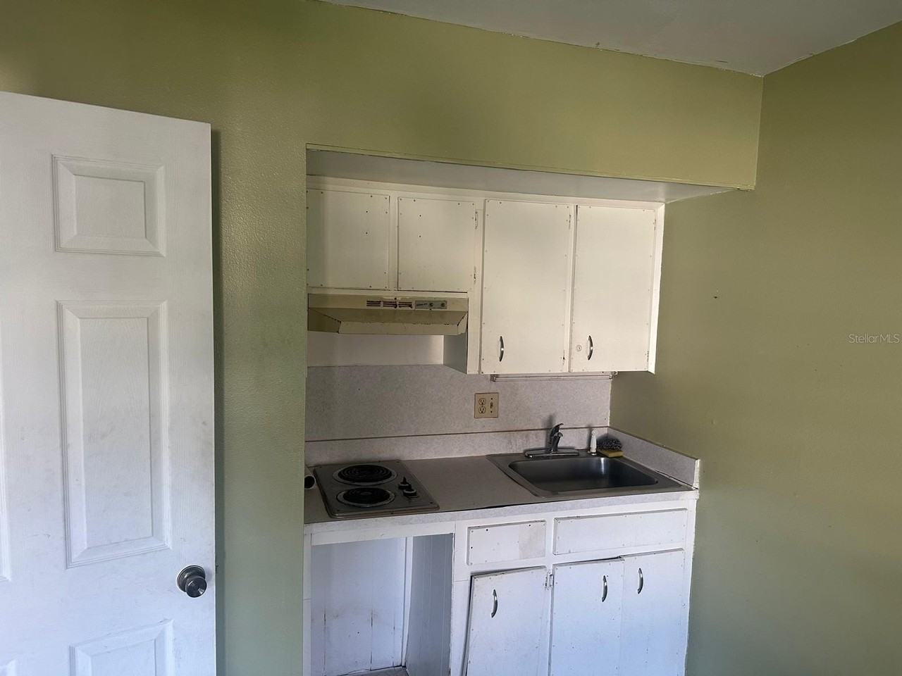 214 N Chestnut Rd - Photo 4 of 5