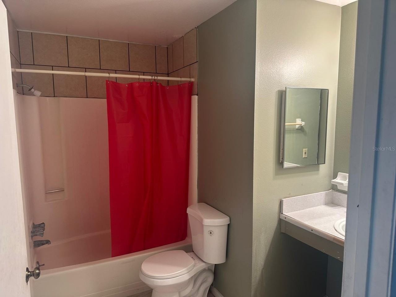 214 N Chestnut Rd - Photo 5 of 5