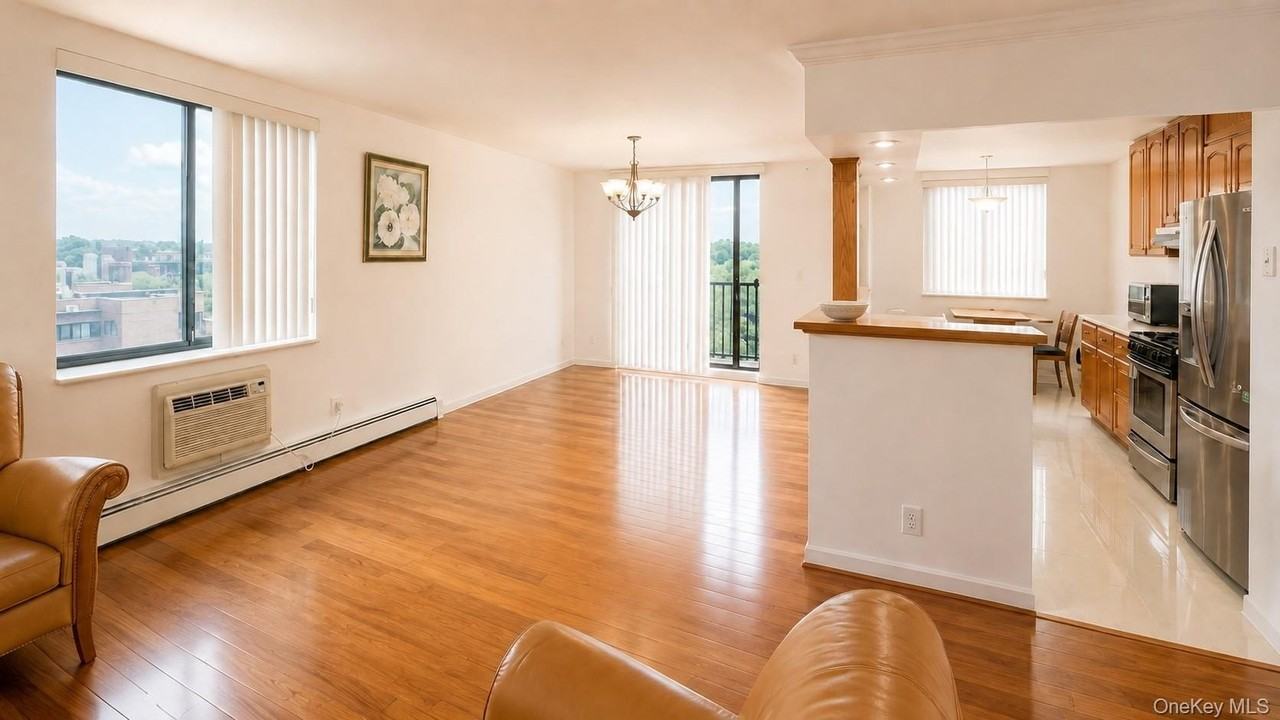 14477 Roosevelt Ave #8G - Photo 3 of 6