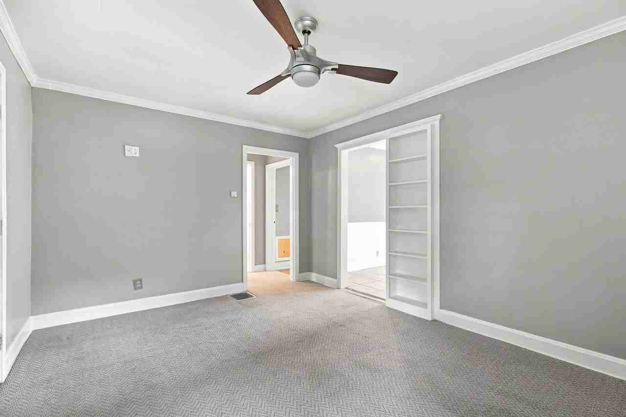 3518 Hycliffe Ave - Photo 7 of 50