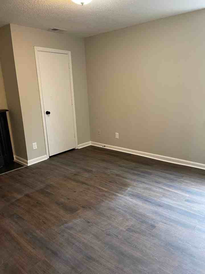 1340 S Preston St - Photo 3 of 18