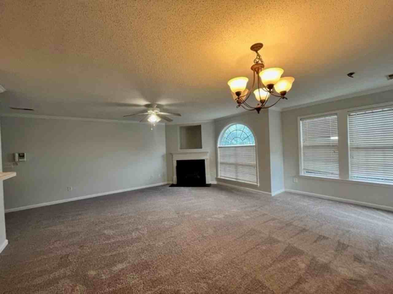 4290 Cedarcroft Ct - Photo 2 of 10