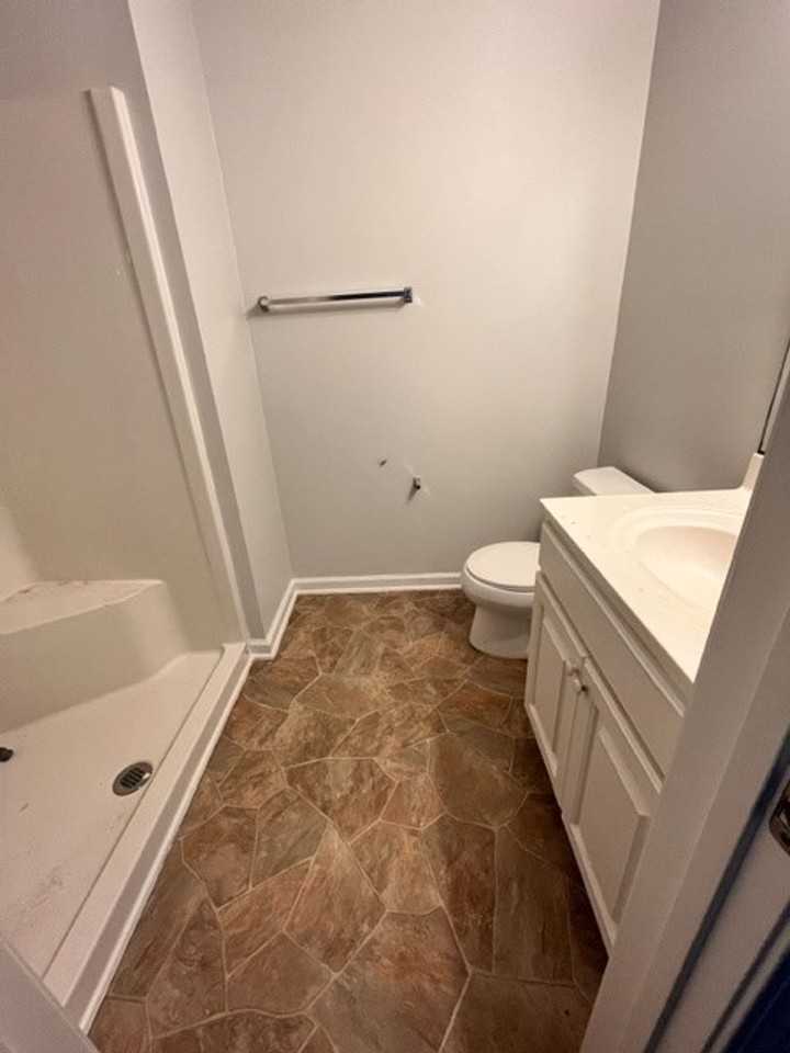 4290 Cedarcroft Ct - Photo 7 of 10