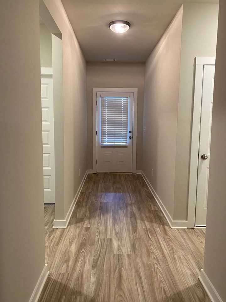 140 Ridgeview Cir - Photo 4 of 35