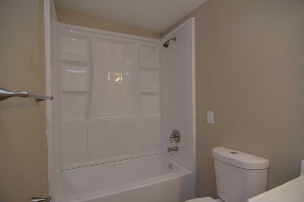 336 W Kentucky St - Photo 7 of 12