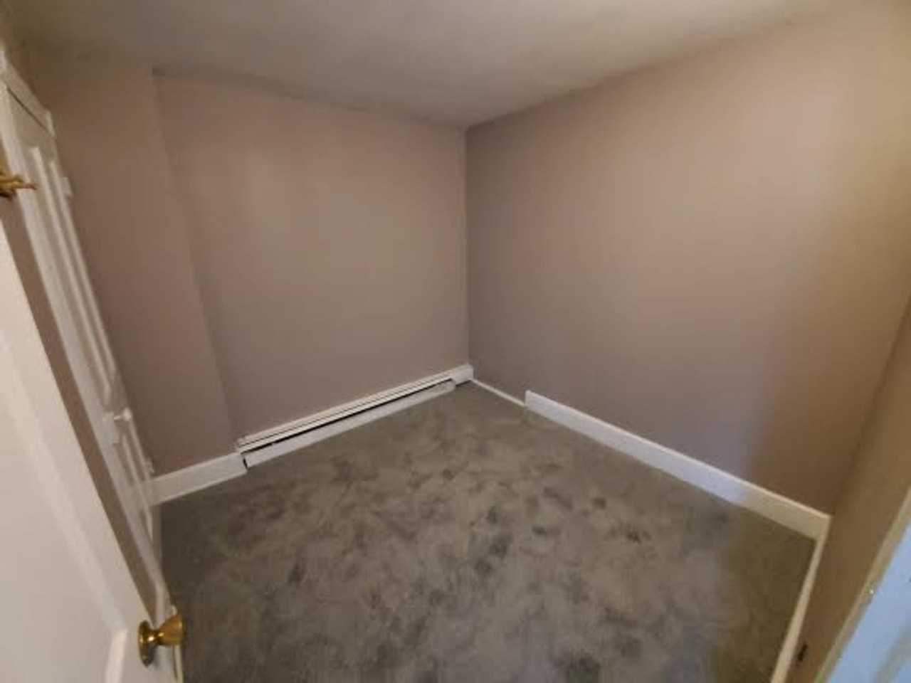 419 E Elm St - Photo 2 of 21