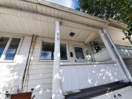 featured image of 419 E Elm St