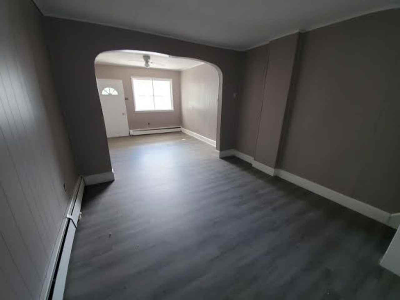 419 E Elm St - Photo 5 of 21