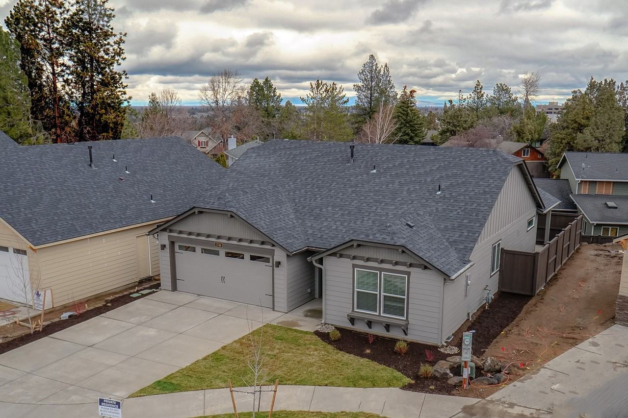 1746 Ne Janice Way - Photo 2 of 26