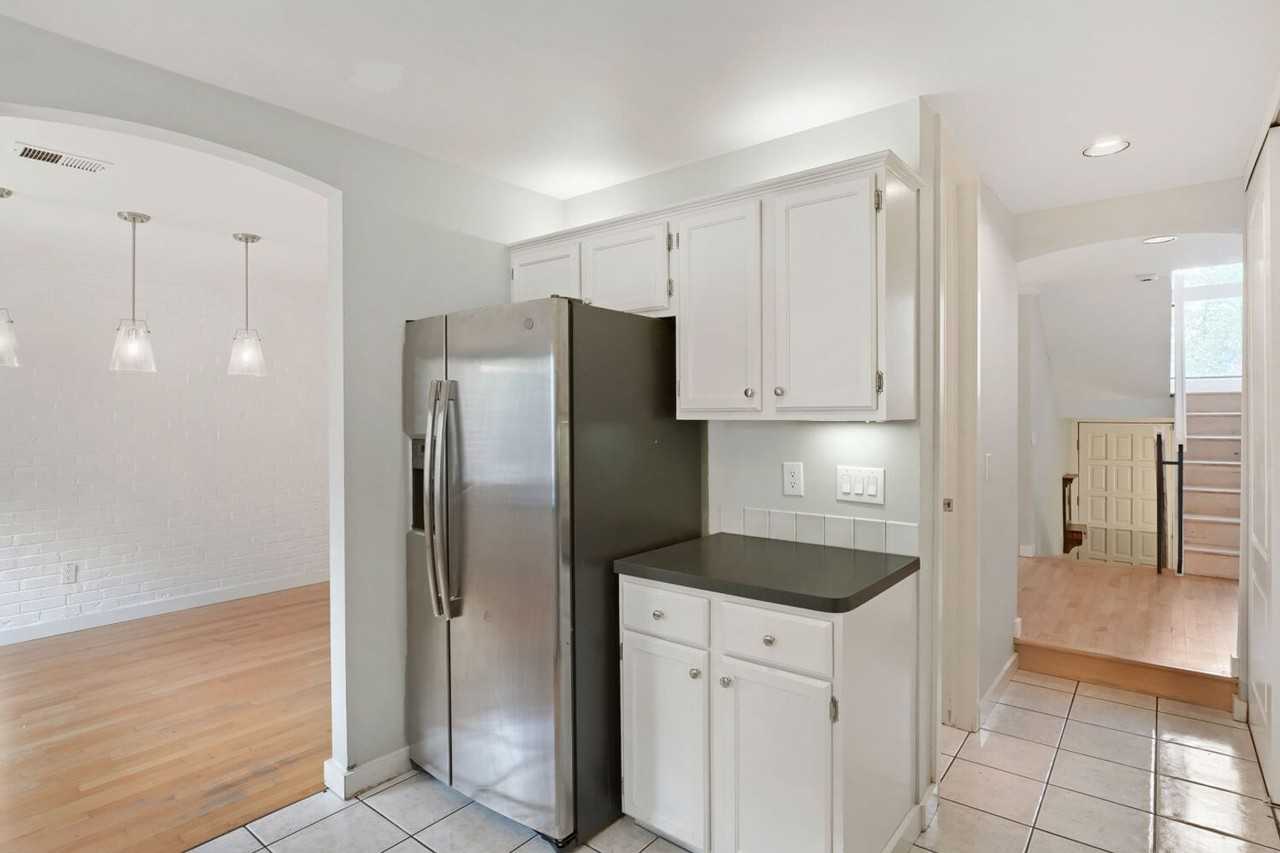 468 Josephine St - Photo 4 of 17