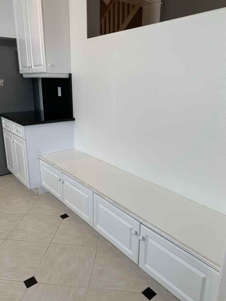 453 Poets Sq - Photo 4 of 30
