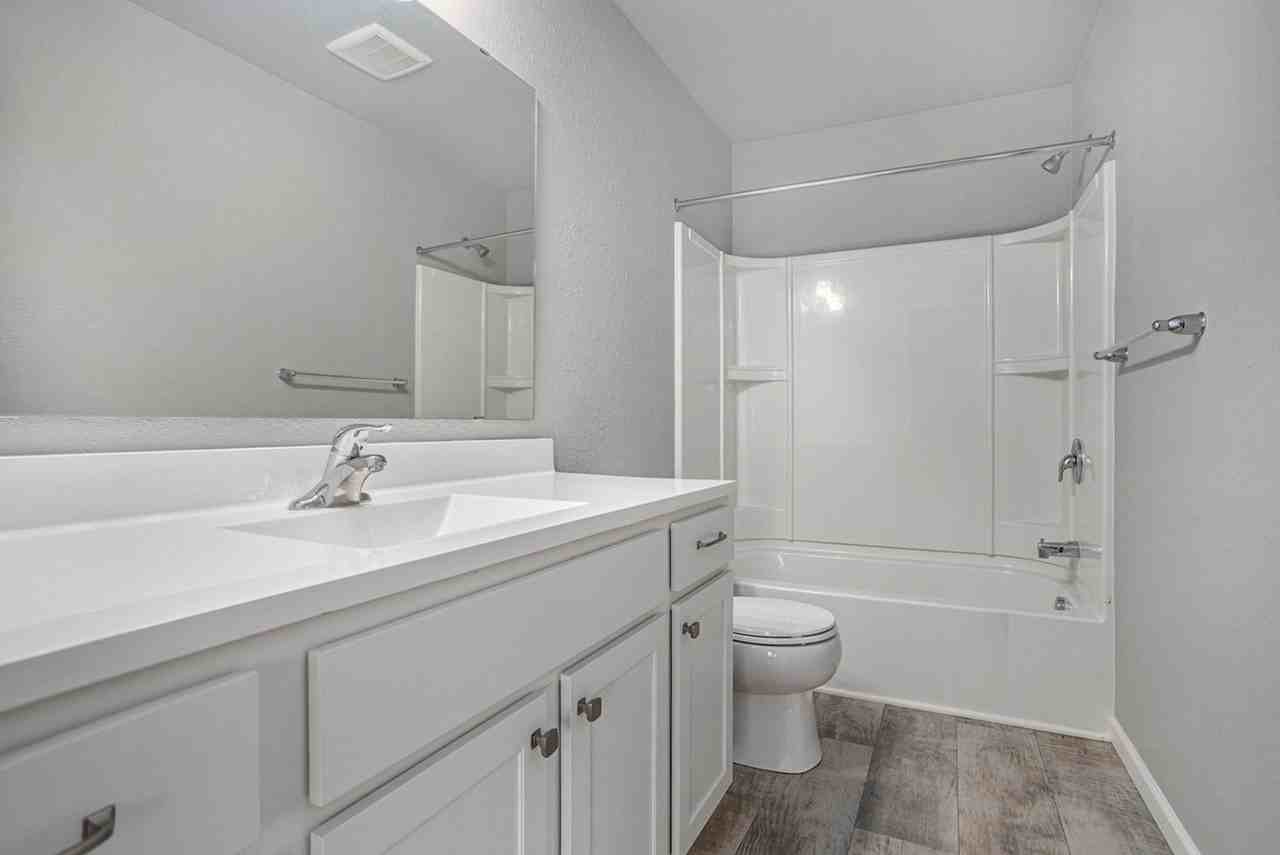 8284 W Sturtevant Ave - Photo 3 of 15