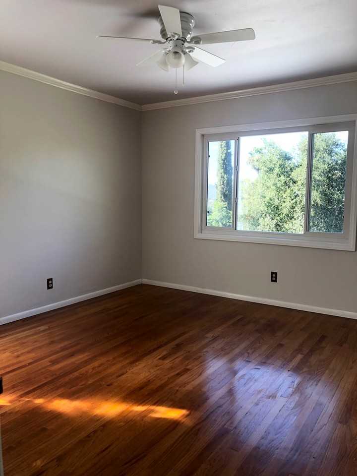 9827 Shadow Rd - Photo 6 of 27