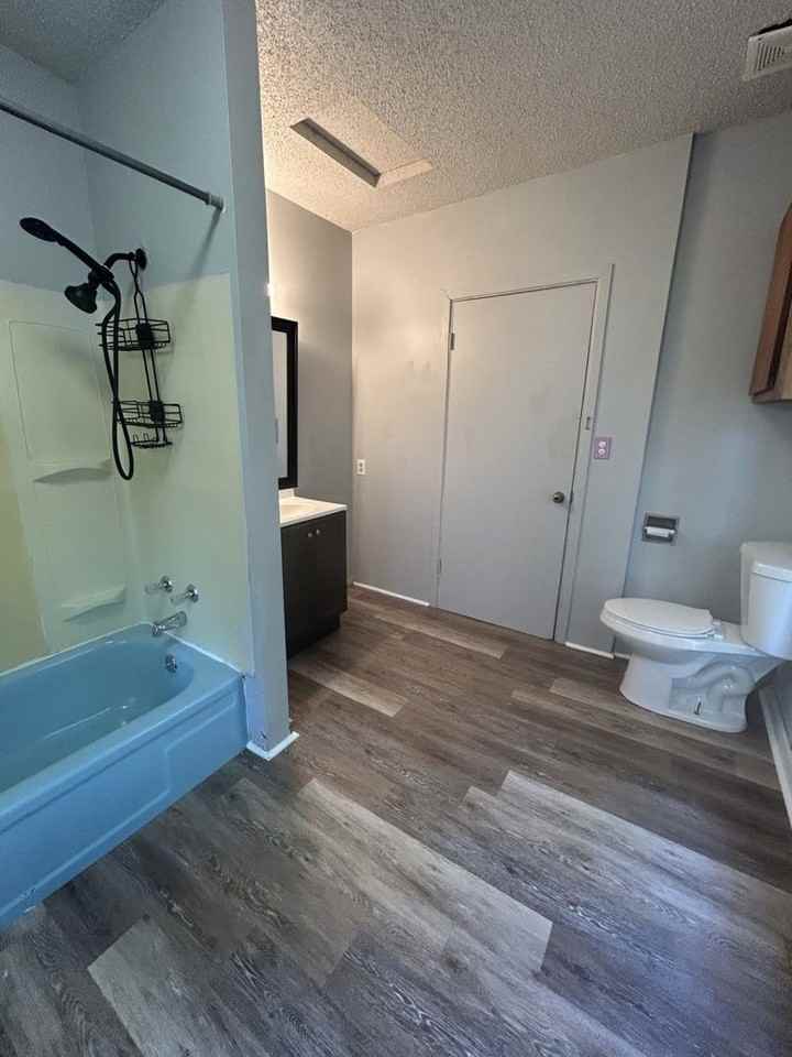 208 W Rose St - Photo 6 of 12