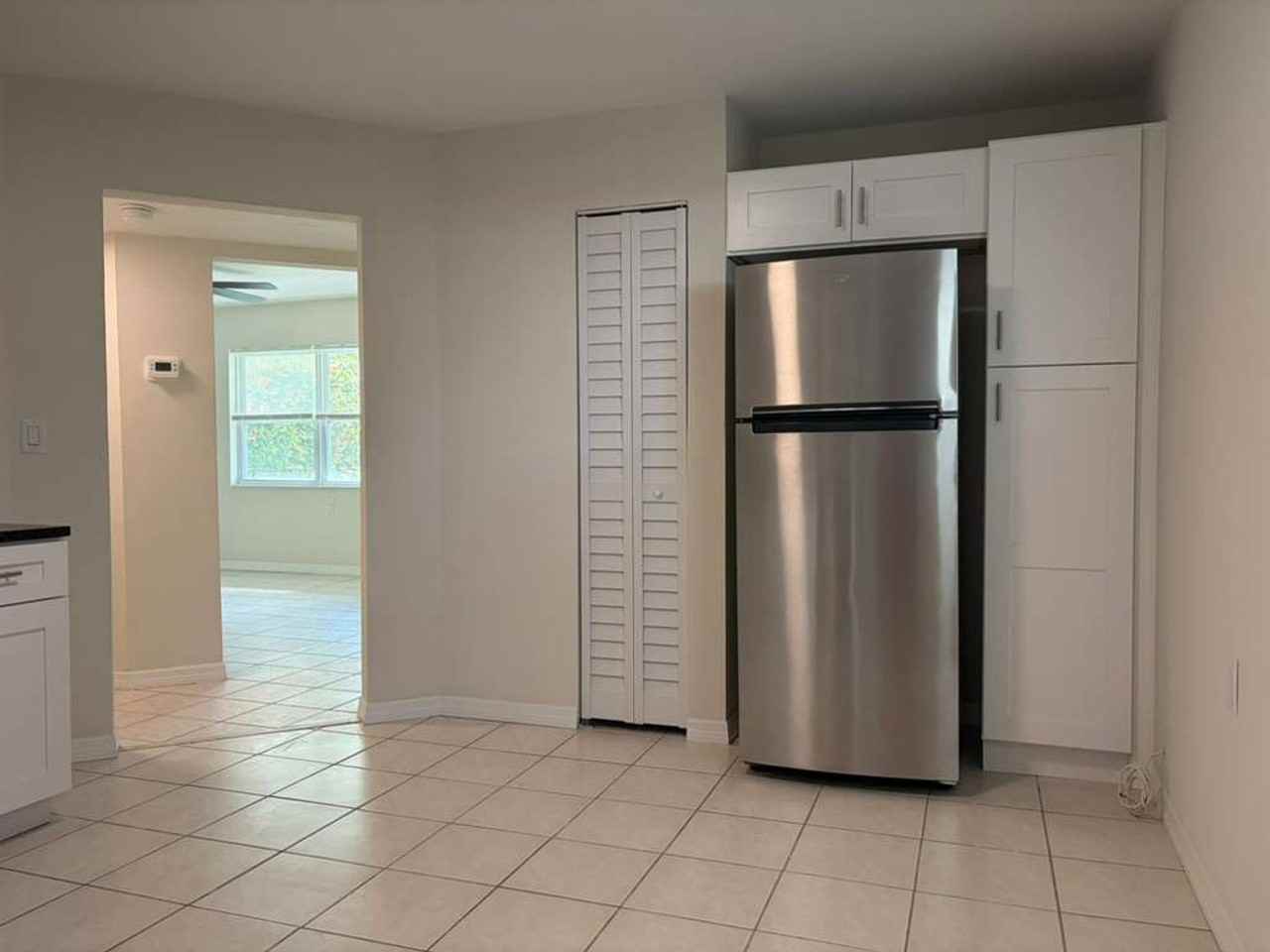 3037 Clinton St S - Photo 6 of 28