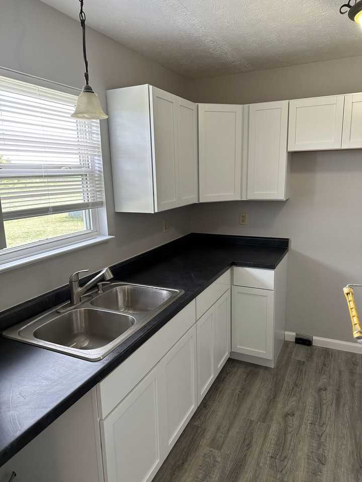 2840 Rand Ln - Photo 2 of 20