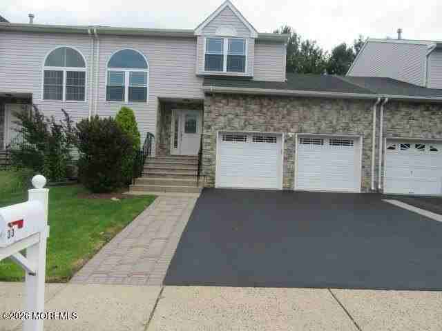 33 Barn Swallow Blvd