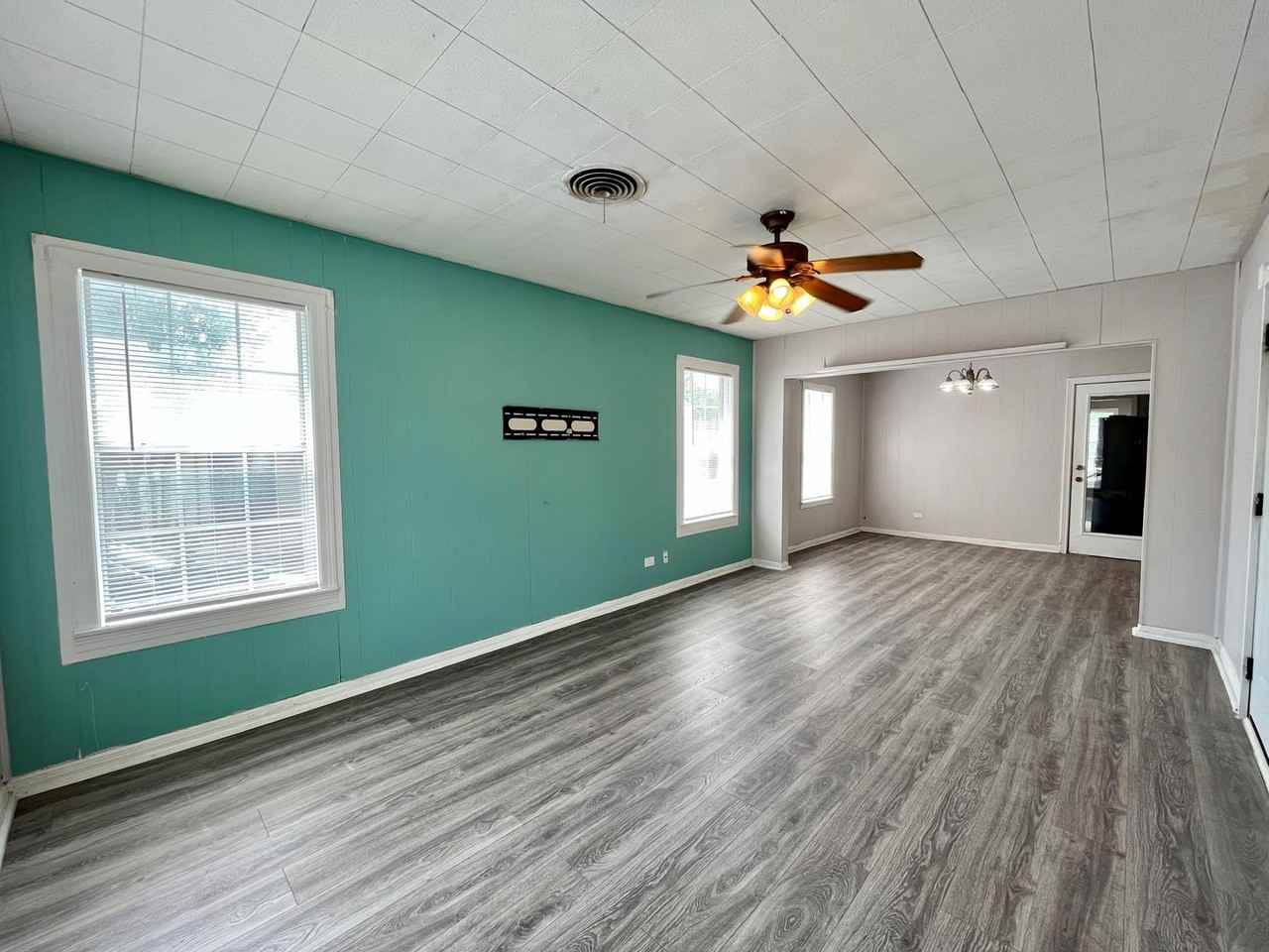 703 W Olmos Dr - Photo 5 of 12