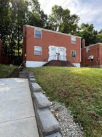 featured image of 4402 Coleridge St