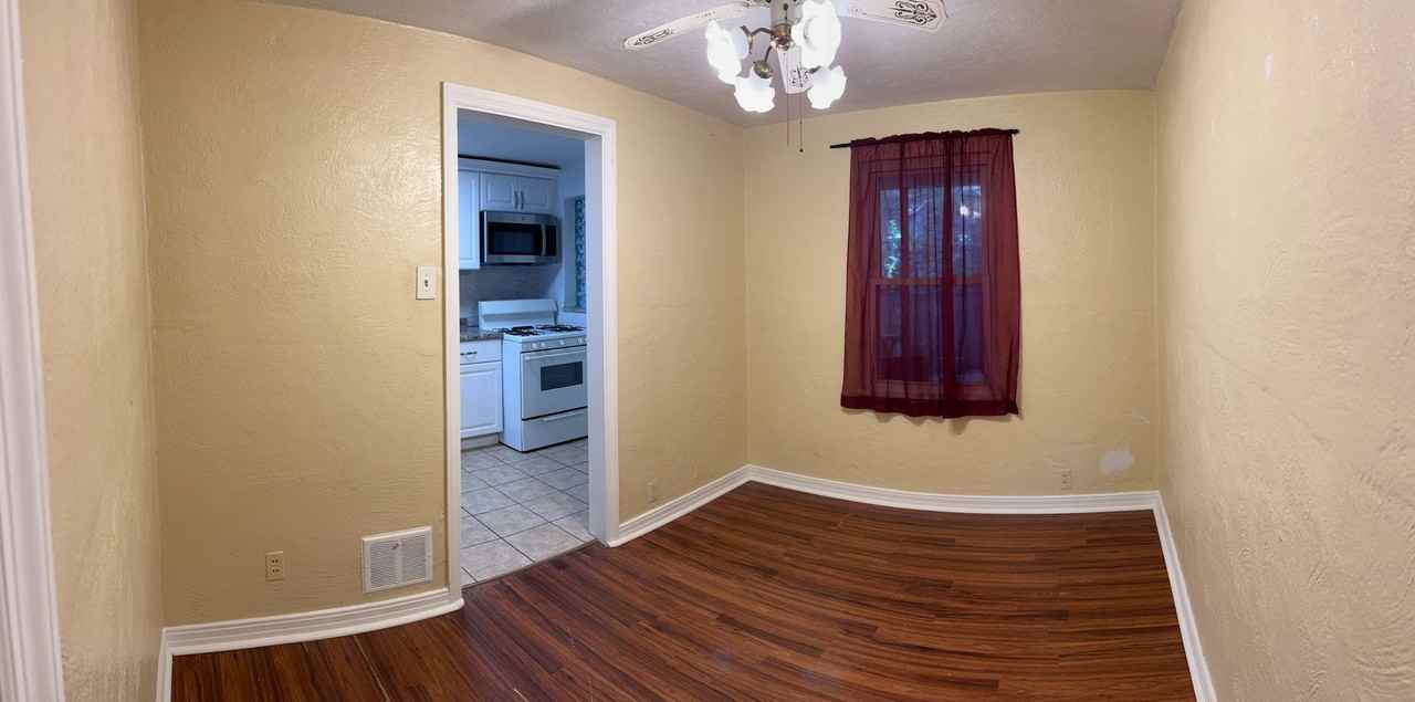 4402 Coleridge St - Photo 3 of 7
