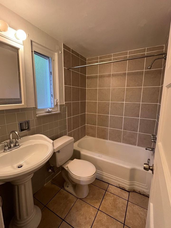 4402 Coleridge St - Photo 5 of 7