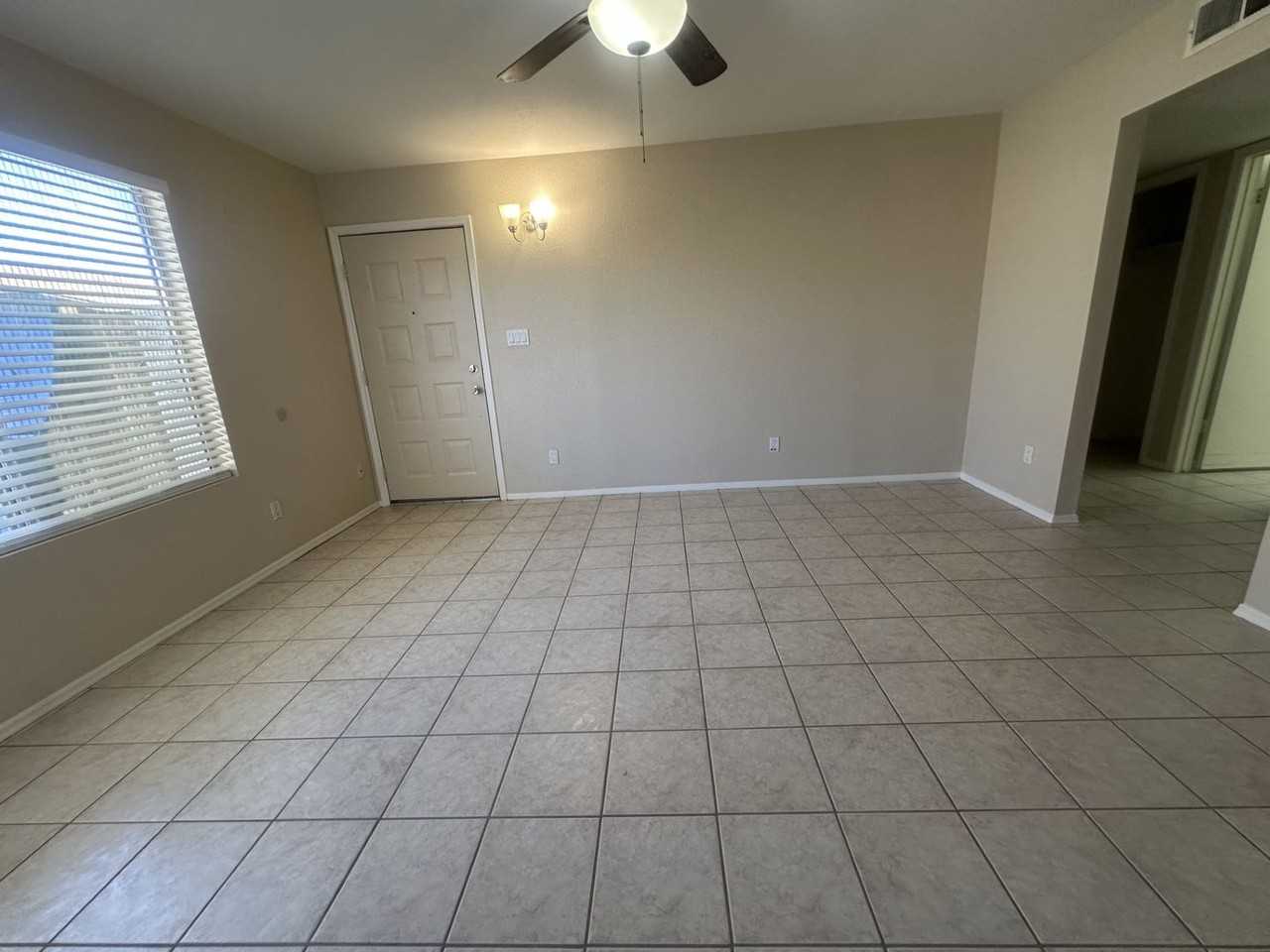 1349 E Palmdale Dr - Photo 4 of 16
