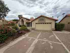 837 N Oak Ct - Photo 1 of 1