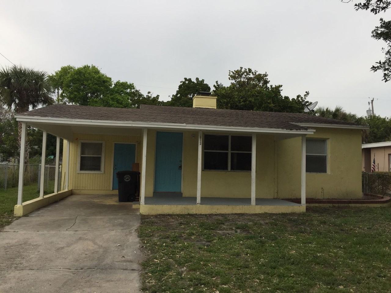 1013 Mayflower Rd - Photo 2 of 16