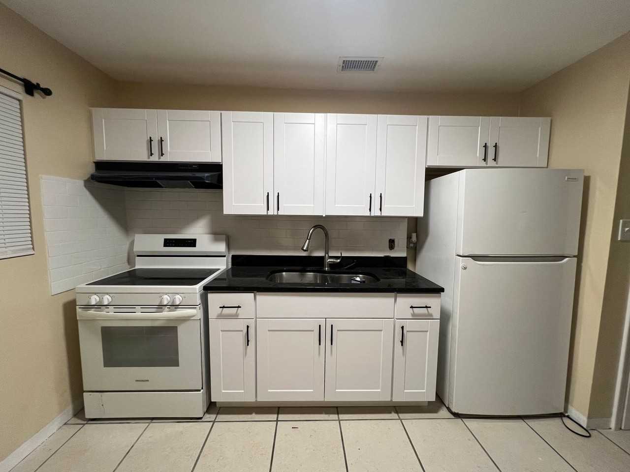 1013 Mayflower Rd - Photo 7 of 16