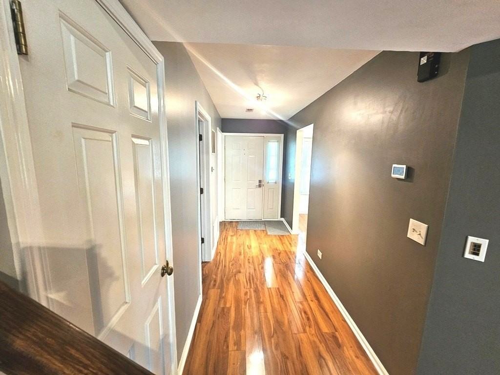 1605 W Portsmith Ln - Photo 4 of 16
