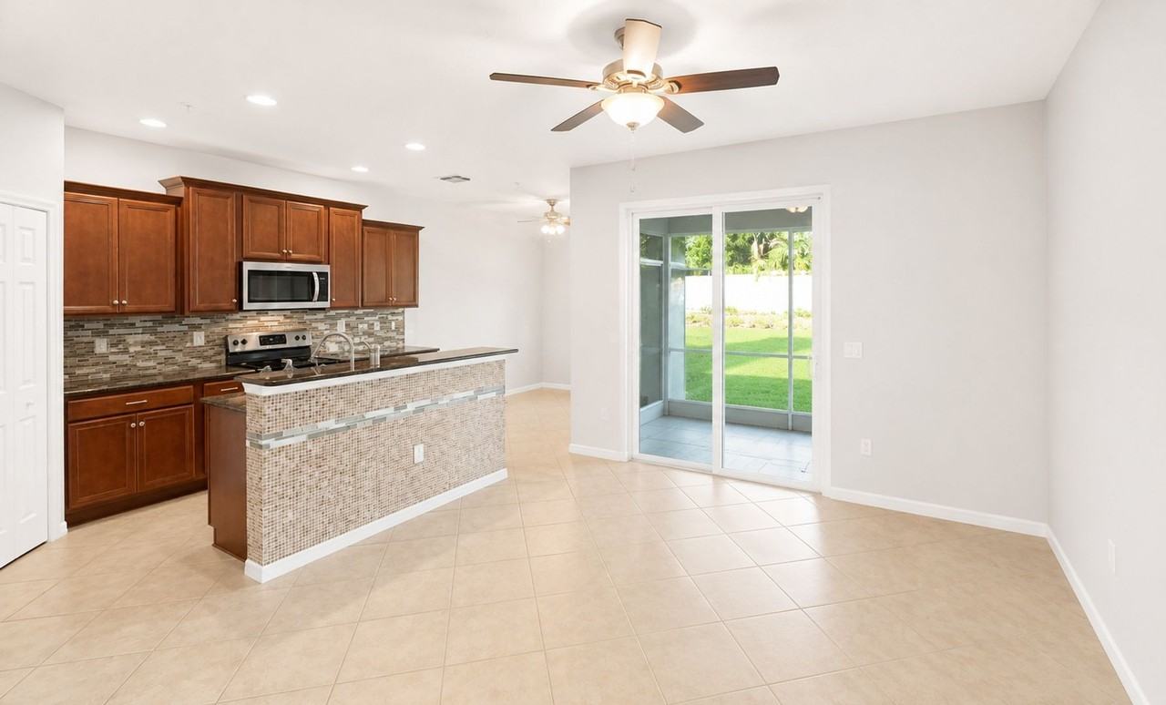 7915 Moonstone Dr #26-105 - Photo 5 of 32
