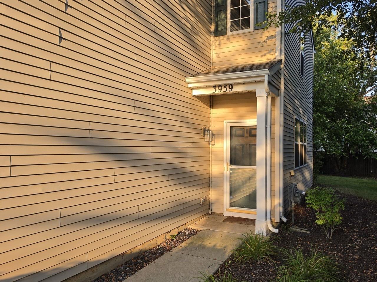 3959 Blackstone Dr #3959 - Photo 3 of 24
