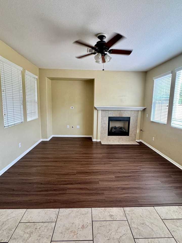31916 Penguin Pl - Photo 5 of 29
