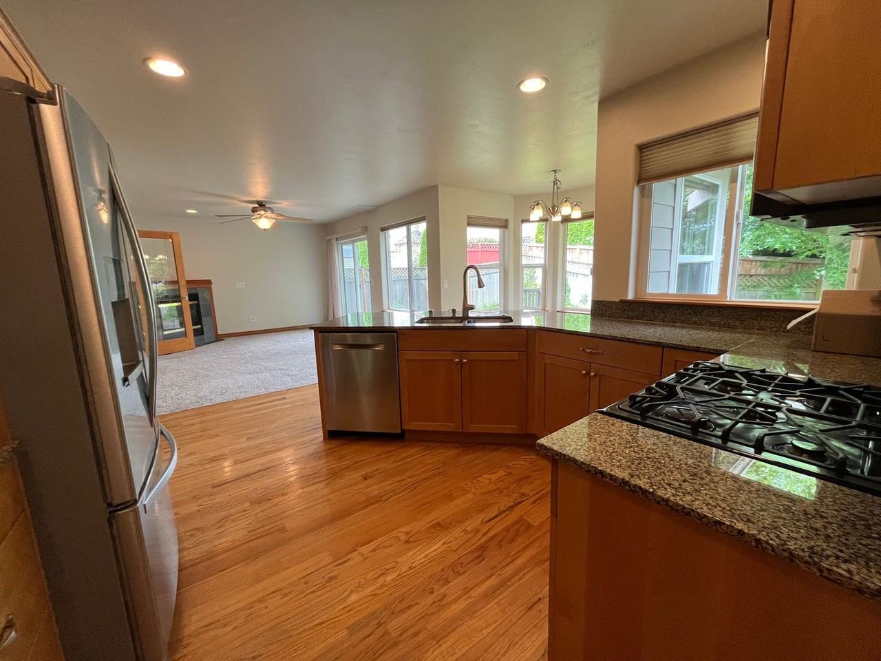 1661 Fruitland Dr - Photo 5 of 28