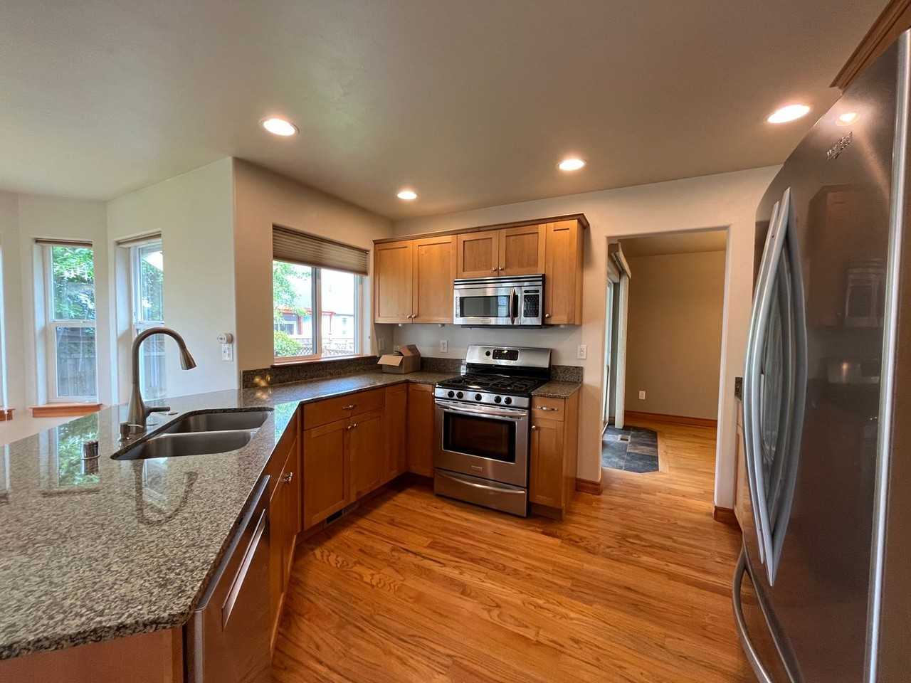 1661 Fruitland Dr - Photo 6 of 28