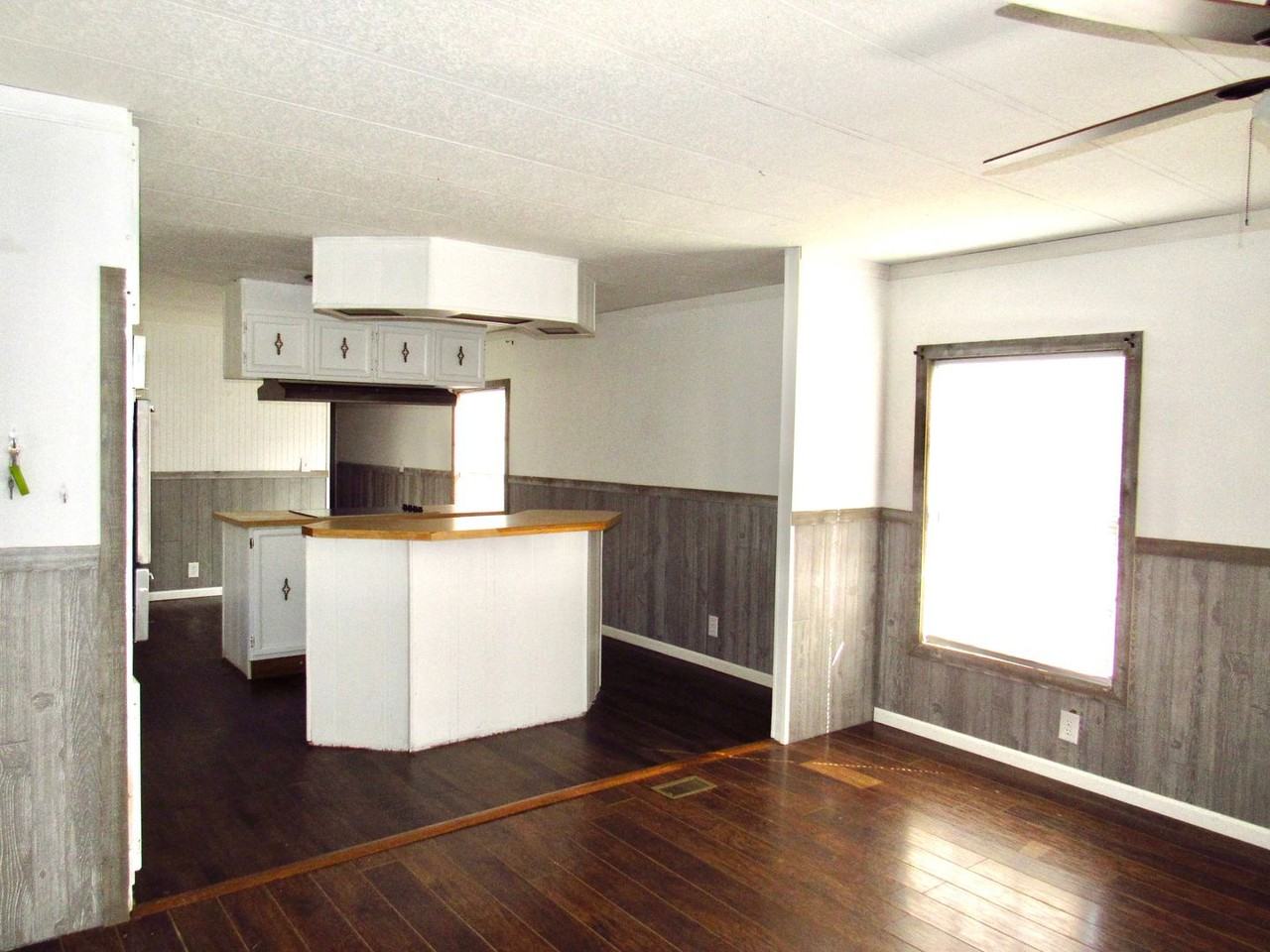 28262 Pecan St - Photo 5 of 11