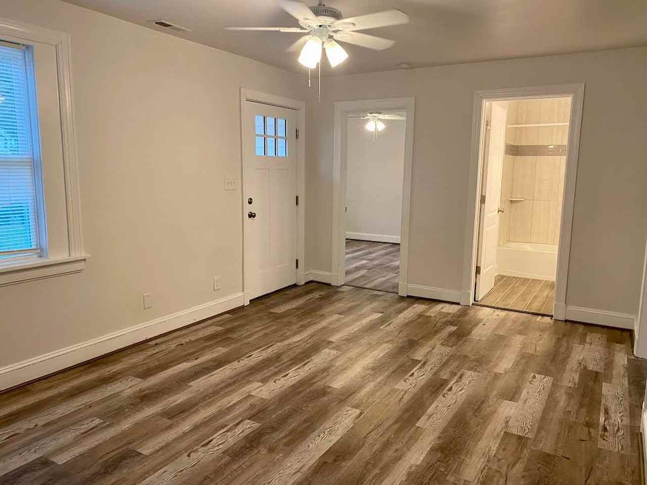 170 Rodman Rd - Photo 5 of 26