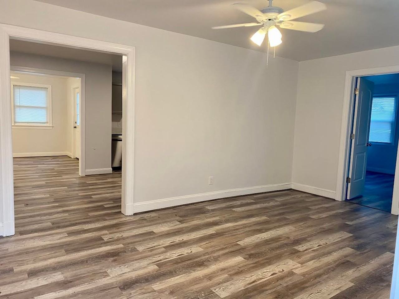 170 Rodman Rd - Photo 6 of 26