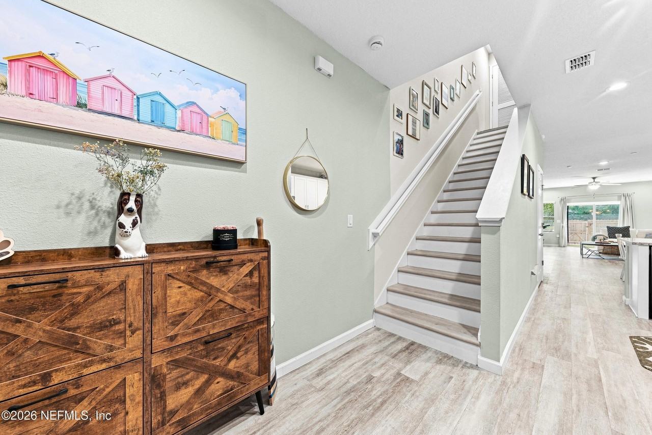 856 5th Ave S - Photo 5 of 25