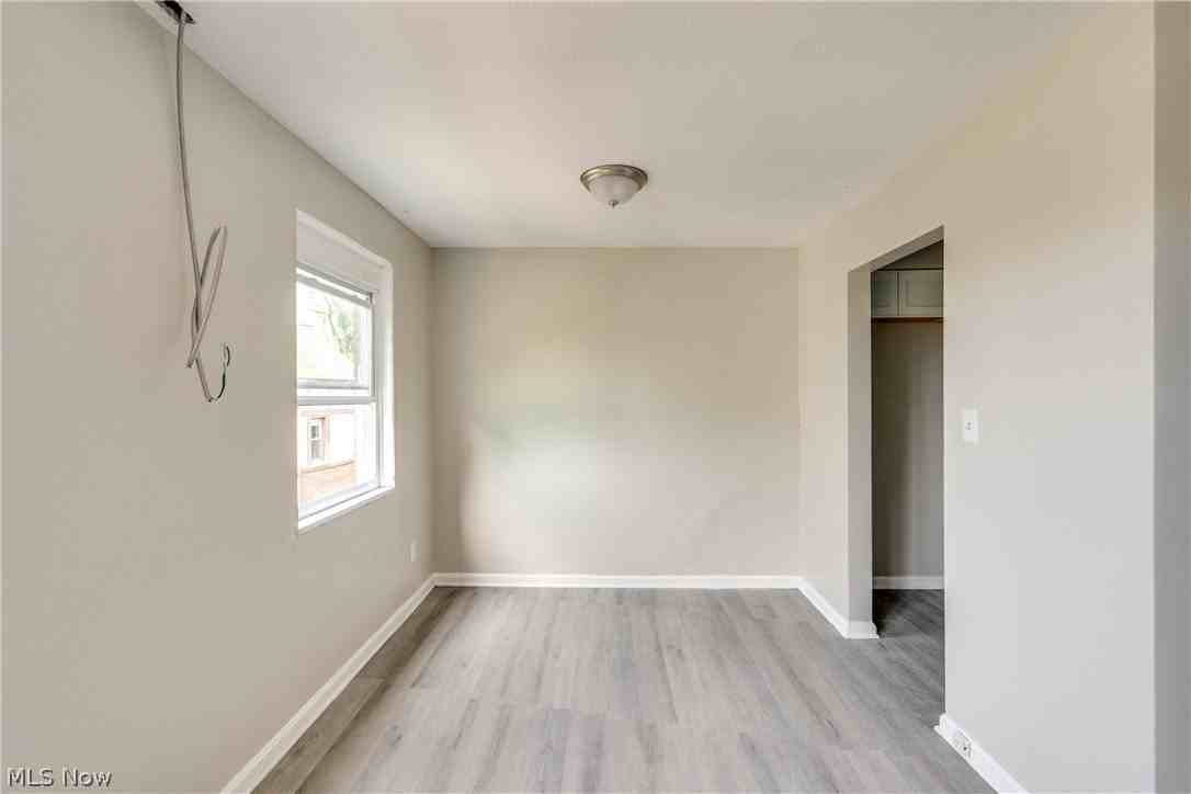 2885 Hampton Rd - Photo 4 of 13