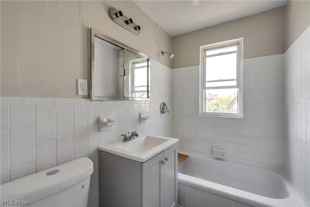 2885 Hampton Rd - Photo 6 of 13