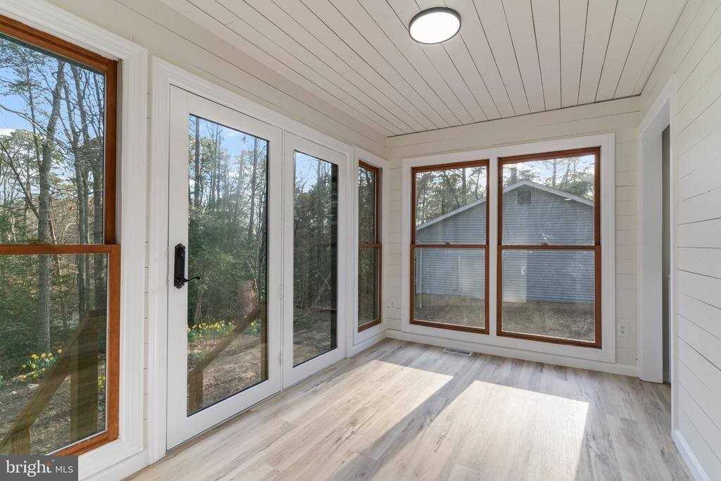 12403 Ridge Rd - Photo 7 of 16