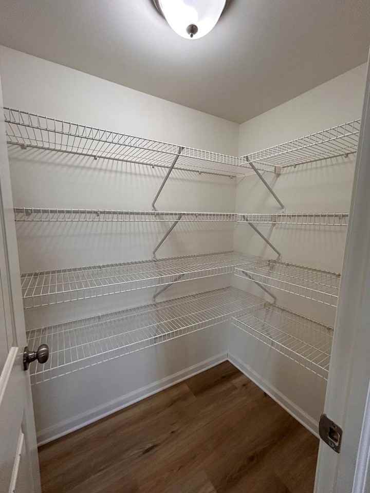154 Nicole St - Photo 6 of 22