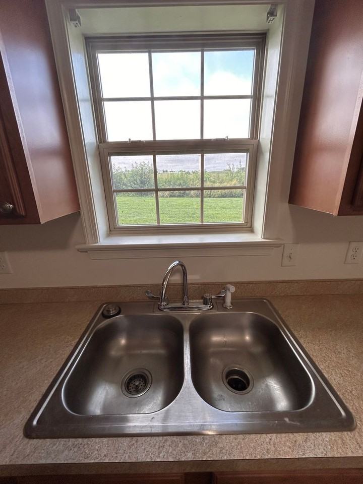154 Nicole St - Photo 7 of 22