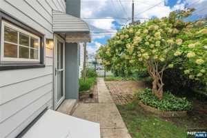 featured image of 200 Valley Brook Ave