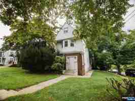 featured image of 180 Larch Ave