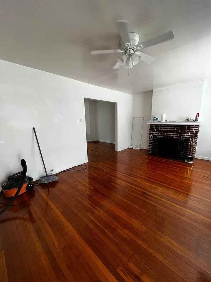 926 E Stafford St - Photo 3 of 20