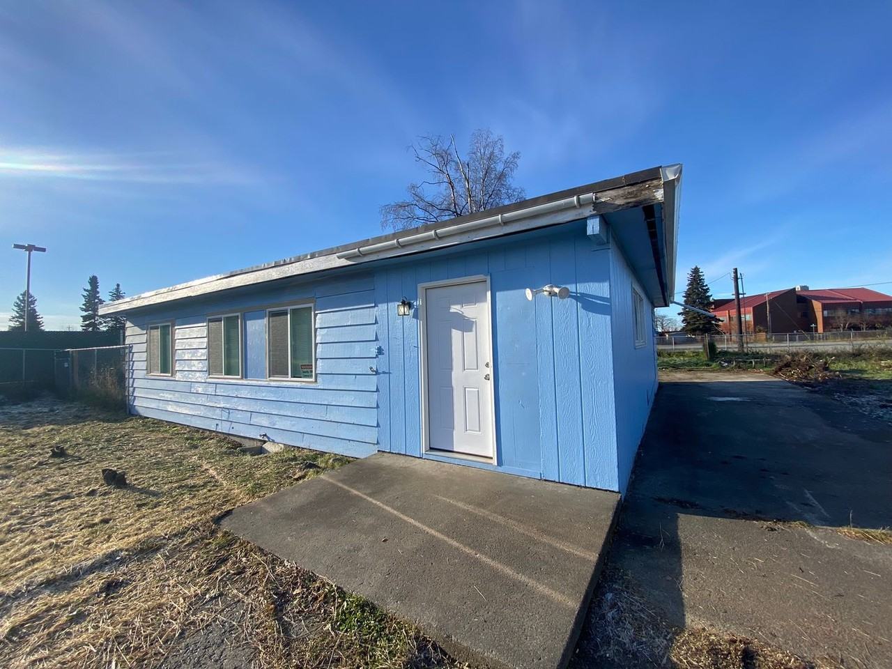 2602 Eide St - Photo 2 of 26