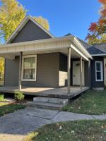 featured image of 1121 N 6th St