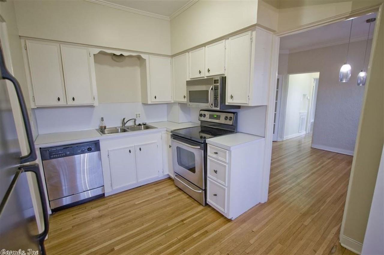 1315 Kavanaugh Blvd - Photo 7 of 12